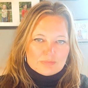 Meet your Posher, Jillian